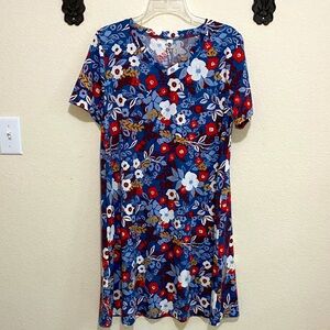 2/$15 NWT floral tunic
